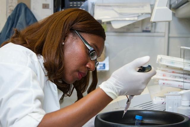 analytical chemist working