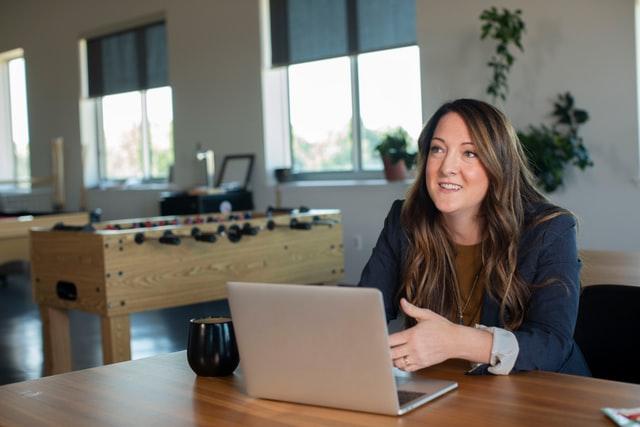 inside sales representative working